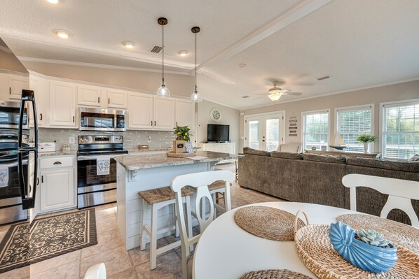 Nhà (2 Bedrooms) | Nội thất