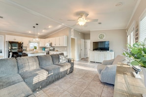 House (2 Bedrooms) | Interior