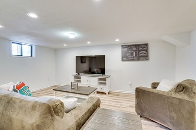 Group Getaway w/ Fenced Yard & Pool Table in Wrens