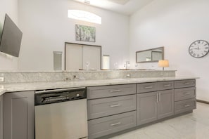 Interior - Modern Home Base for Polo Events & Palm Beach Fun! (Loxahatchee)