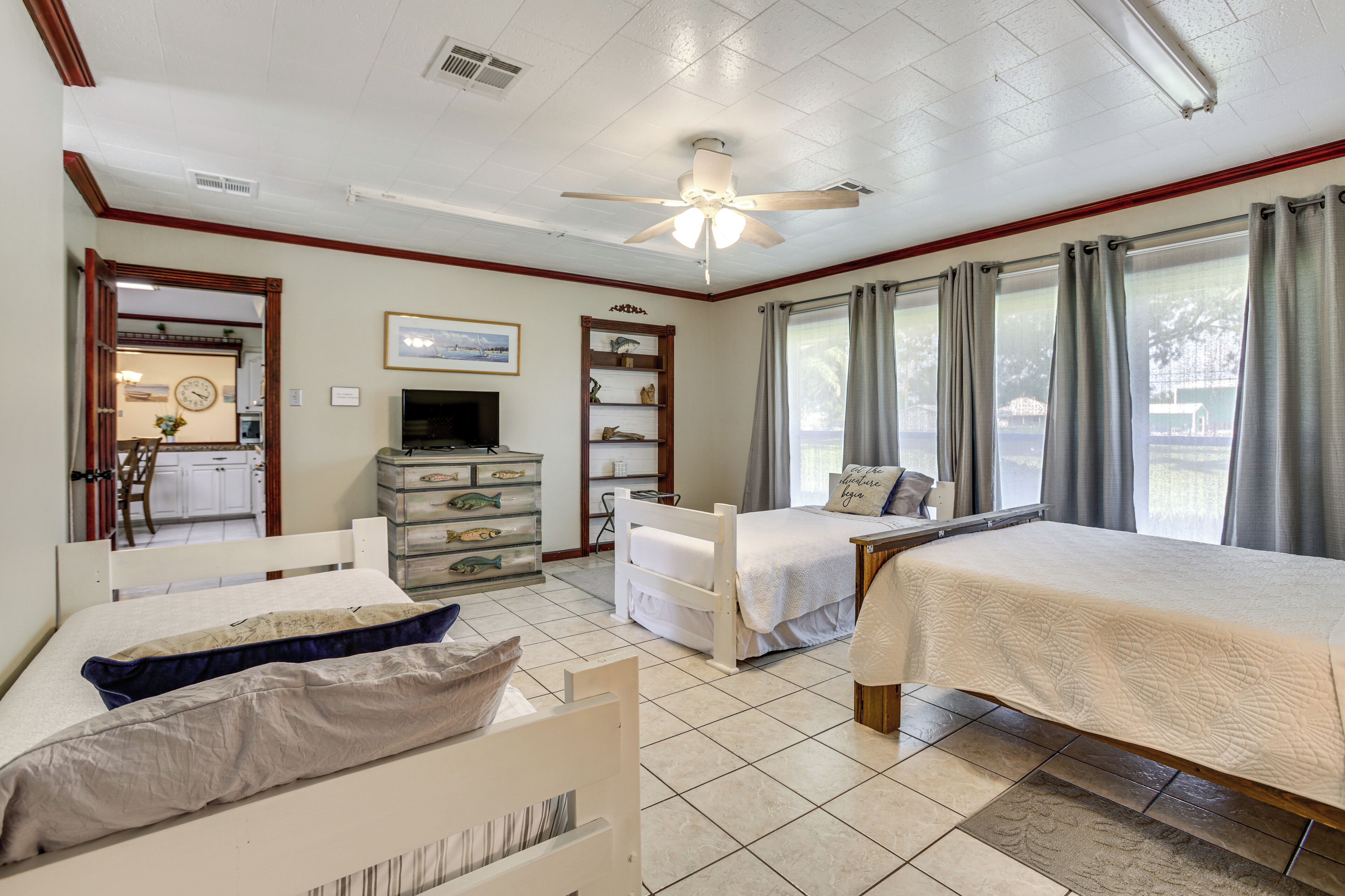 Rumah (4 Bedrooms) | Interior