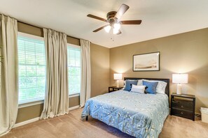House (2 Bedrooms) | Interior - 1 Mi to Dtwn: Quiet Retreat w/ Yard in Clinton (Clinton)