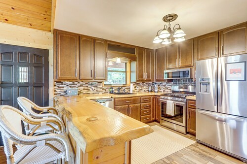 Deck, Panoramic Views: Serene Mineral Bluff Cabin!