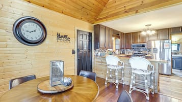 Rumah (2 Bedrooms) | Interior