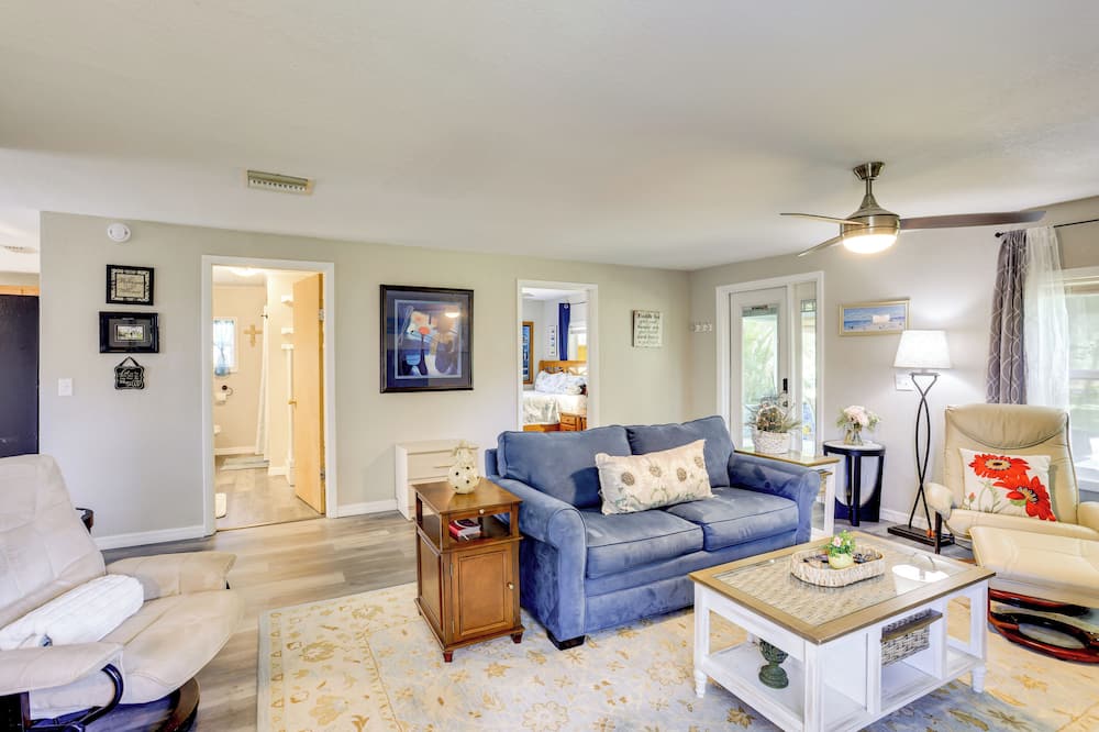 Traveling Nurses Welcome! Peaceful Home in Arcadia - DeSoto County, FL