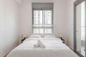 Iron/ironing board, free WiFi