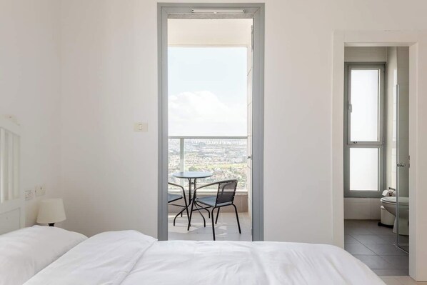 เตารีด/โต๊ะรีดผ้า, Wi-Fi ฟรี