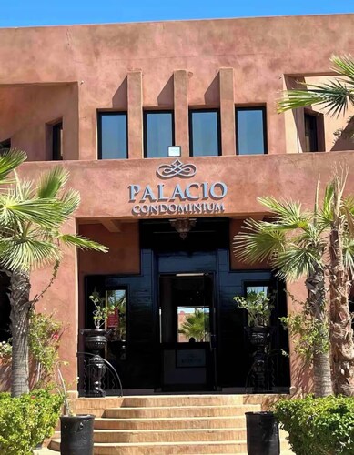 River Palm Oasis, Pools, Netflix & Comfort