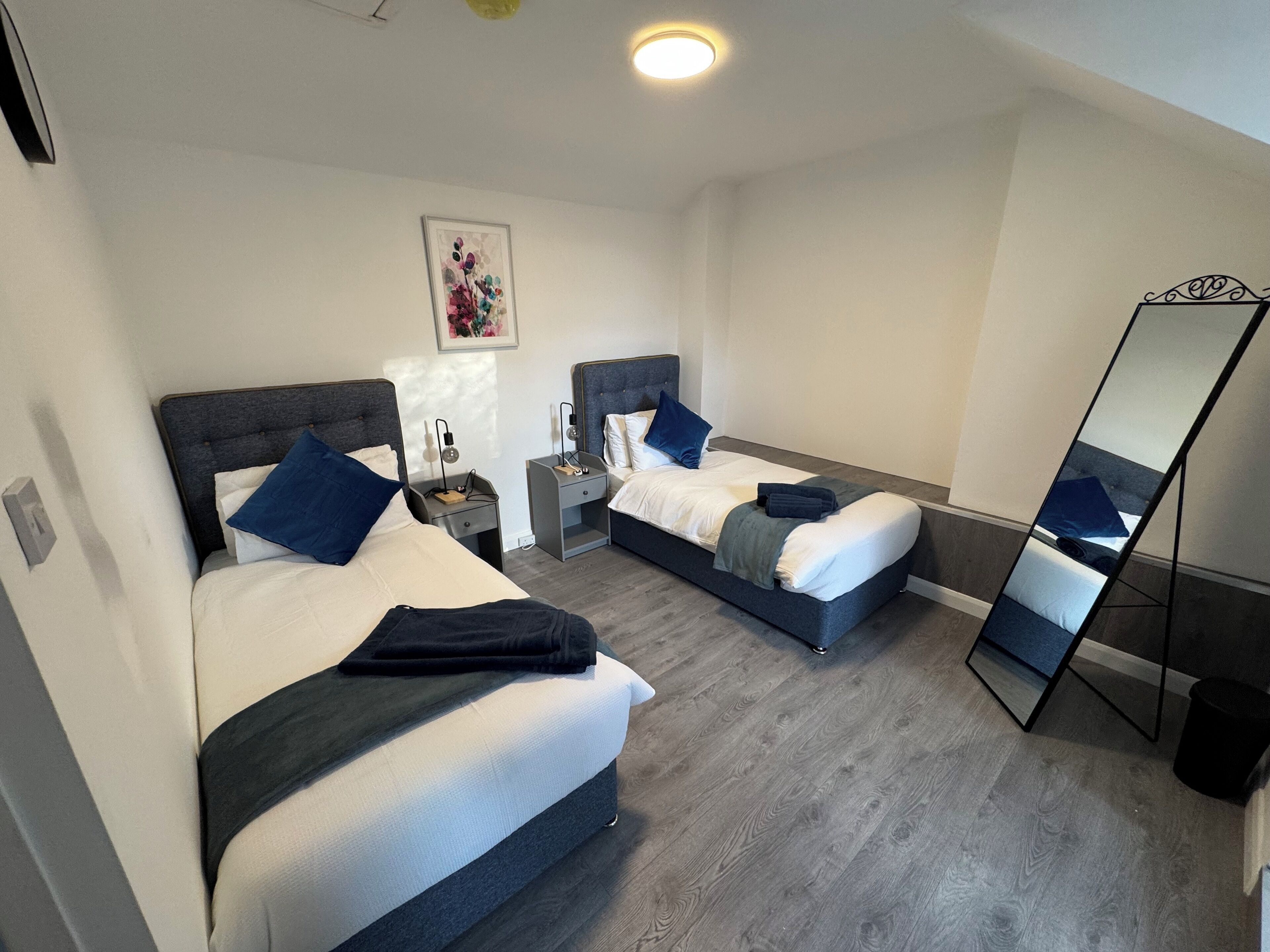 4 Schlafzimmer, Bügeleisen/Bügelbrett, kostenloses WLAN, Bettwäsche