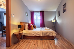 1 habitación, tabla de planchar con plancha, wifi y ropa de cama 