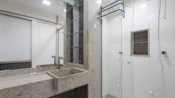 Basic Apartment | Bathroom | Shower