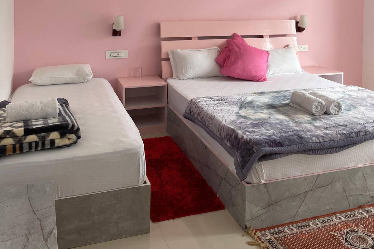 Quarto casal família