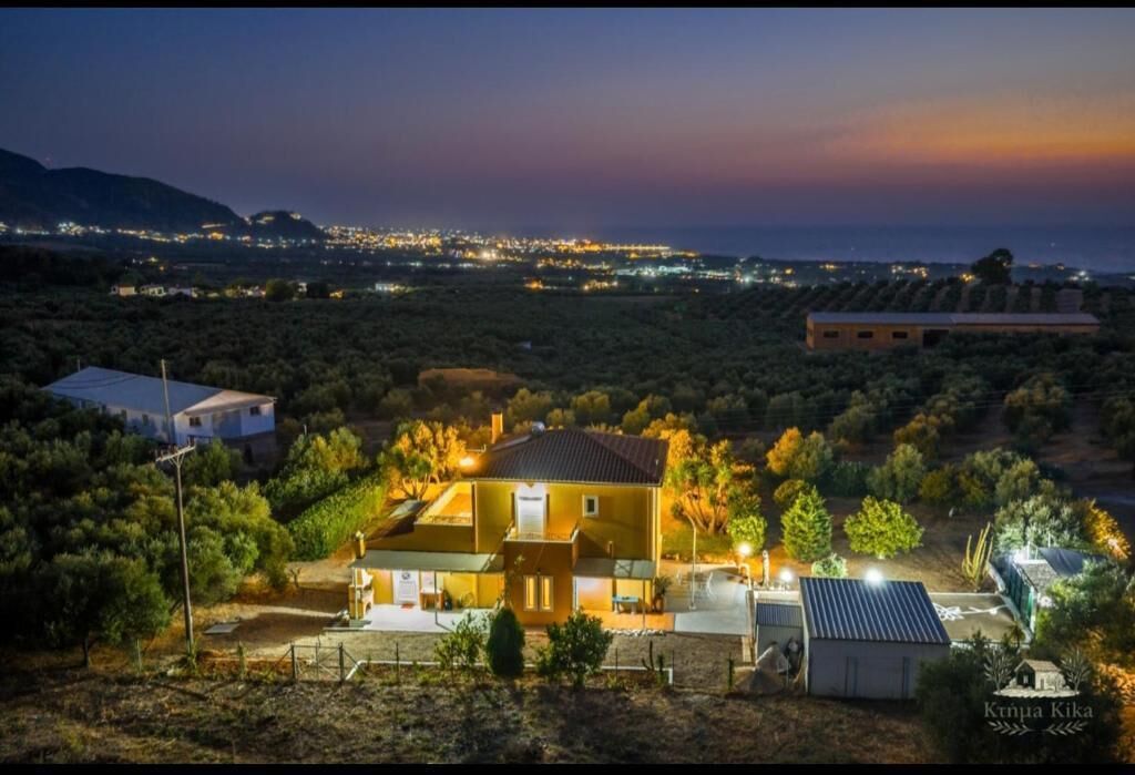 Villa | 4 bedrooms, Internet