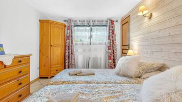 1 camera, ferro/asse da stiro, Wi-Fi, lenzuola