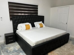 3 Schlafzimmer, Bügeleisen/Bügelbrett, WLAN, Bettwäsche