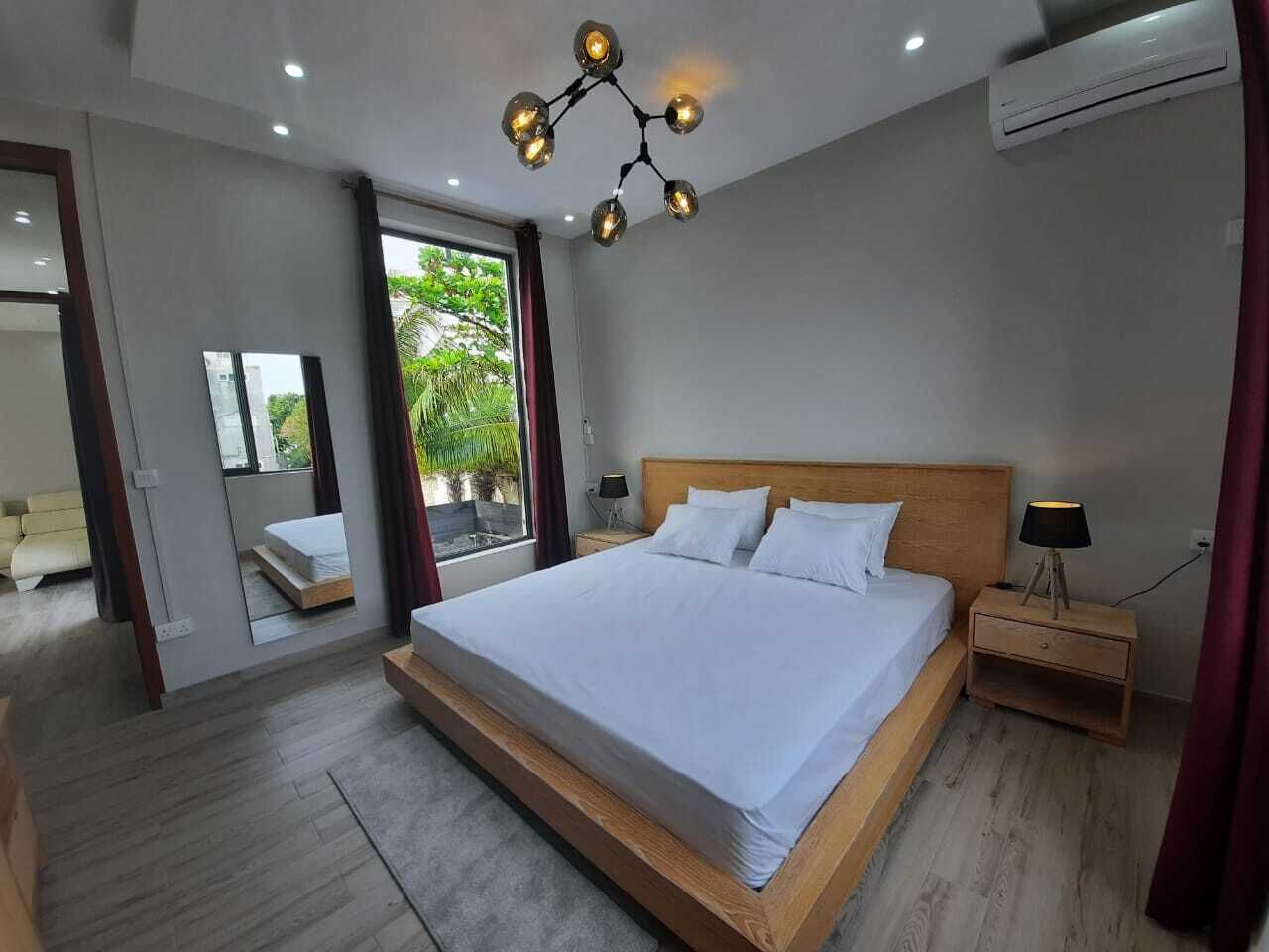 4 bedrooms, iron/ironing board, travel crib, free WiFi