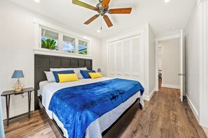 3 bedrooms, iron/ironing board, WiFi, bed sheets - Poipu Modern Luxury Home - Lo'i Hale (Koloa)