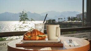 Free daily on-the-go breakfast 