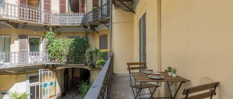 Basic Apartment, Balcony | Balcony