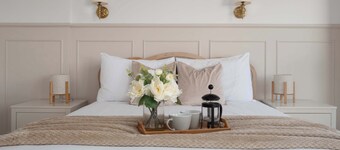 Newly Renovated 3 Bedroom Modern House