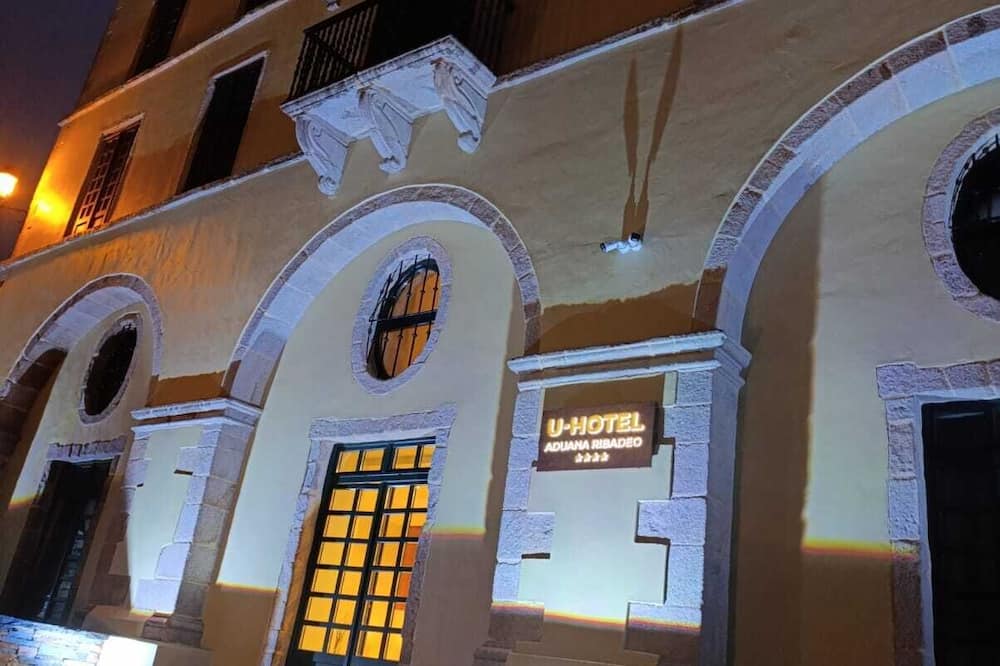 U-Hotel Aduana Ribadeo