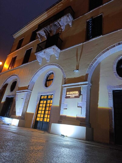 U-Hotel Aduana Ribadeo