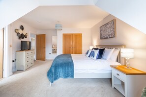 3 chambres, accès à Internet, literie fournie