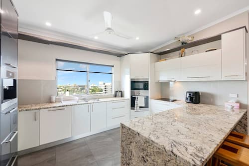 Apartment, Smoking | 3 bedrooms