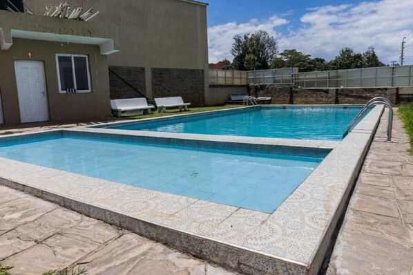 Pool - Milimani Empiris Apartments (Nakuru)