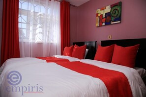 3 室のベッドルーム、アイロン / アイロン台、WiFi、ベッドシーツ