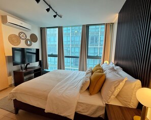 1 bedroom, iron/ironing board, free WiFi