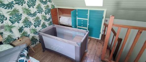 2 chambres, fer et planche Ă  repasser, Wi-Fi gratuit, draps fournis