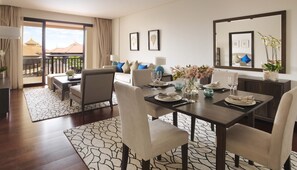 Room - Luxury 1 Bedroom Hotel Apartment in Anantara Residences Palm Jumeirah (Dubai)