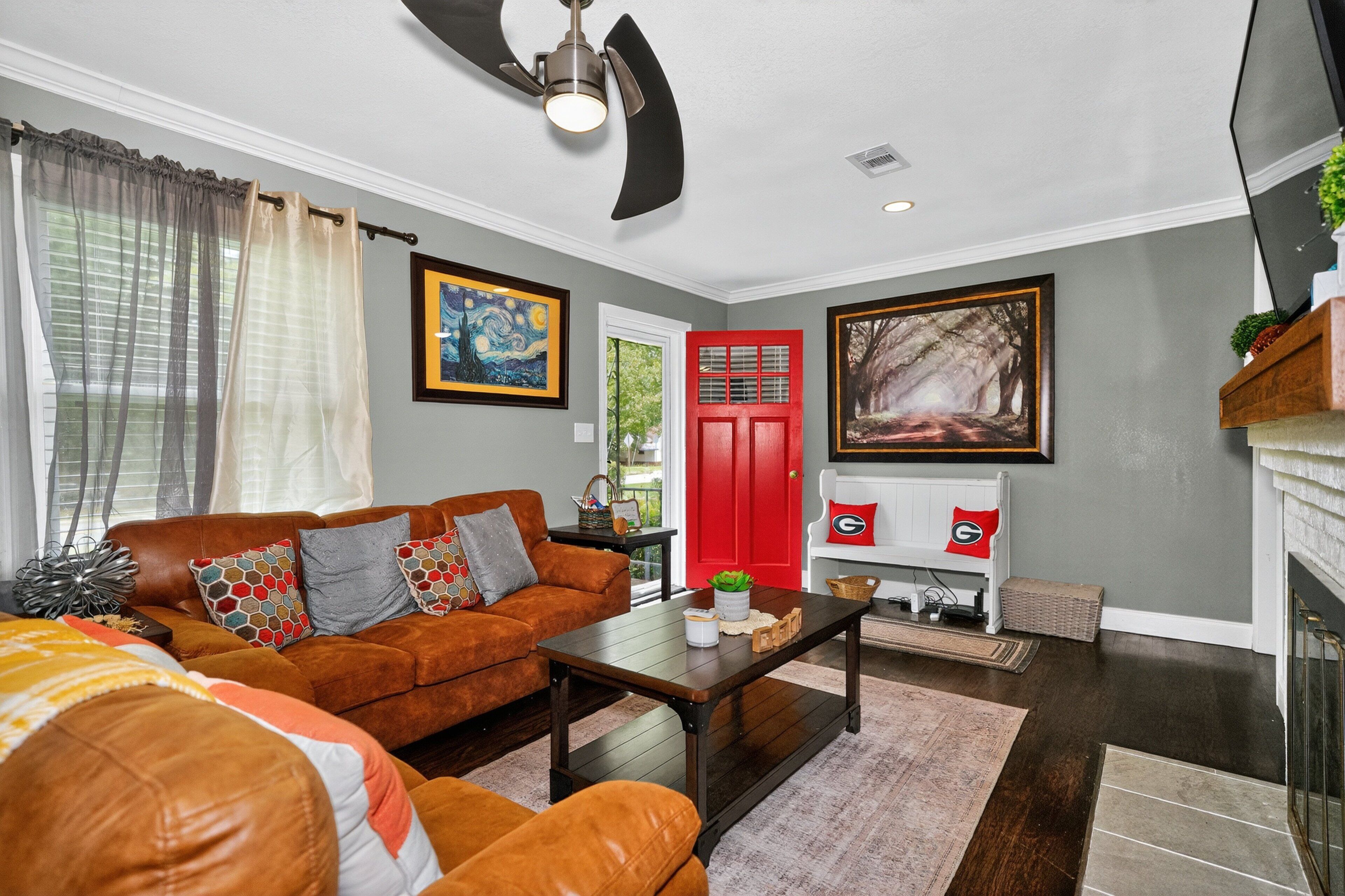 House, 3 Bedrooms | Living area | Smart TV, streaming services