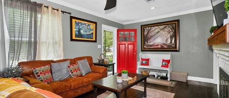 House, 3 Bedrooms | Living area | Smart TV, streaming services