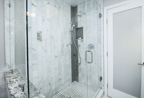 Townhome, 4 Bedrooms | Bathroom | Towels, shampoo - Capstone 5 4 Bedroom Townhouse (Vail)