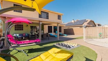 Casa, 4 quartos | Terraço/pátio
