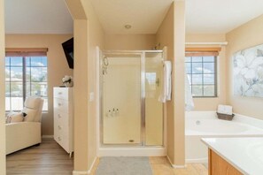 Maison, 4 chambres | Salle de bain