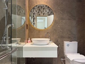 Family Apartment, Pool View | Bathroom | Shower, hair dryer, towels, soap