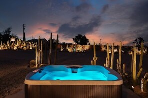 مغطس سبا خارجي