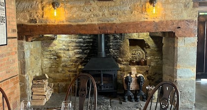 The George Inn