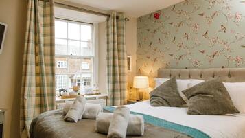 Basic Double Room | Iron/ironing board, free WiFi