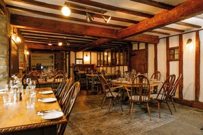 Restaurant - The George Inn (Lower Brailes)