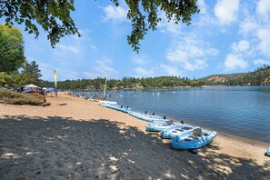 Sun-loungers, beach towels