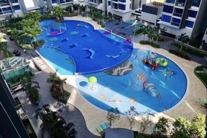 Pool - Atlantis Residences Melaka by HeyStay Management (Melaka)
