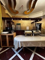 Free daily buffet breakfast