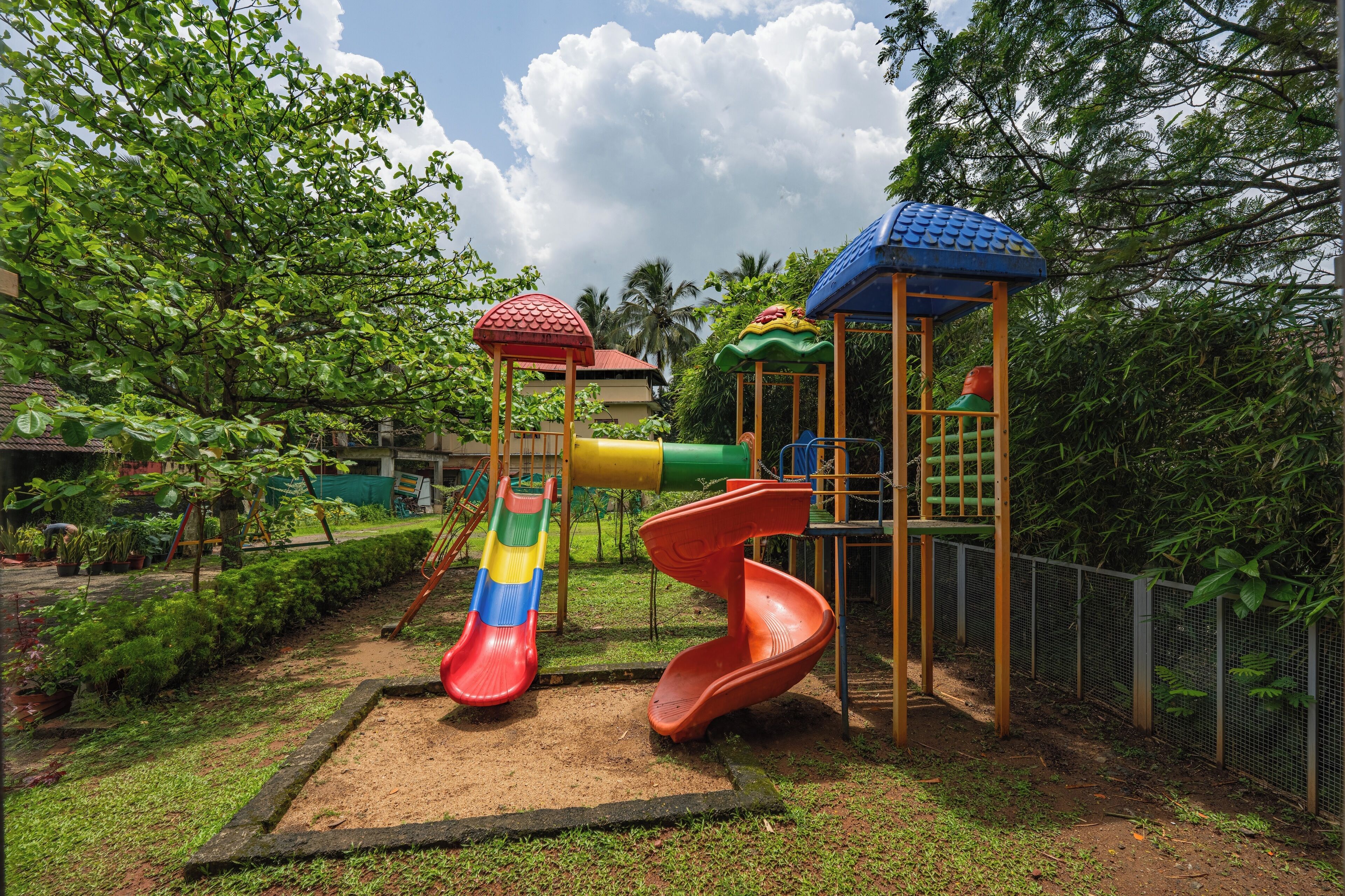 Área de juegos infantiles al aire libre