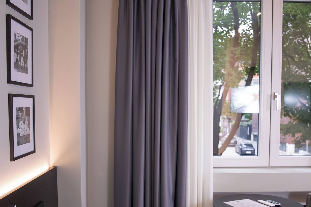 Deluxe Double Room, City View | Desk, WiFi (free)