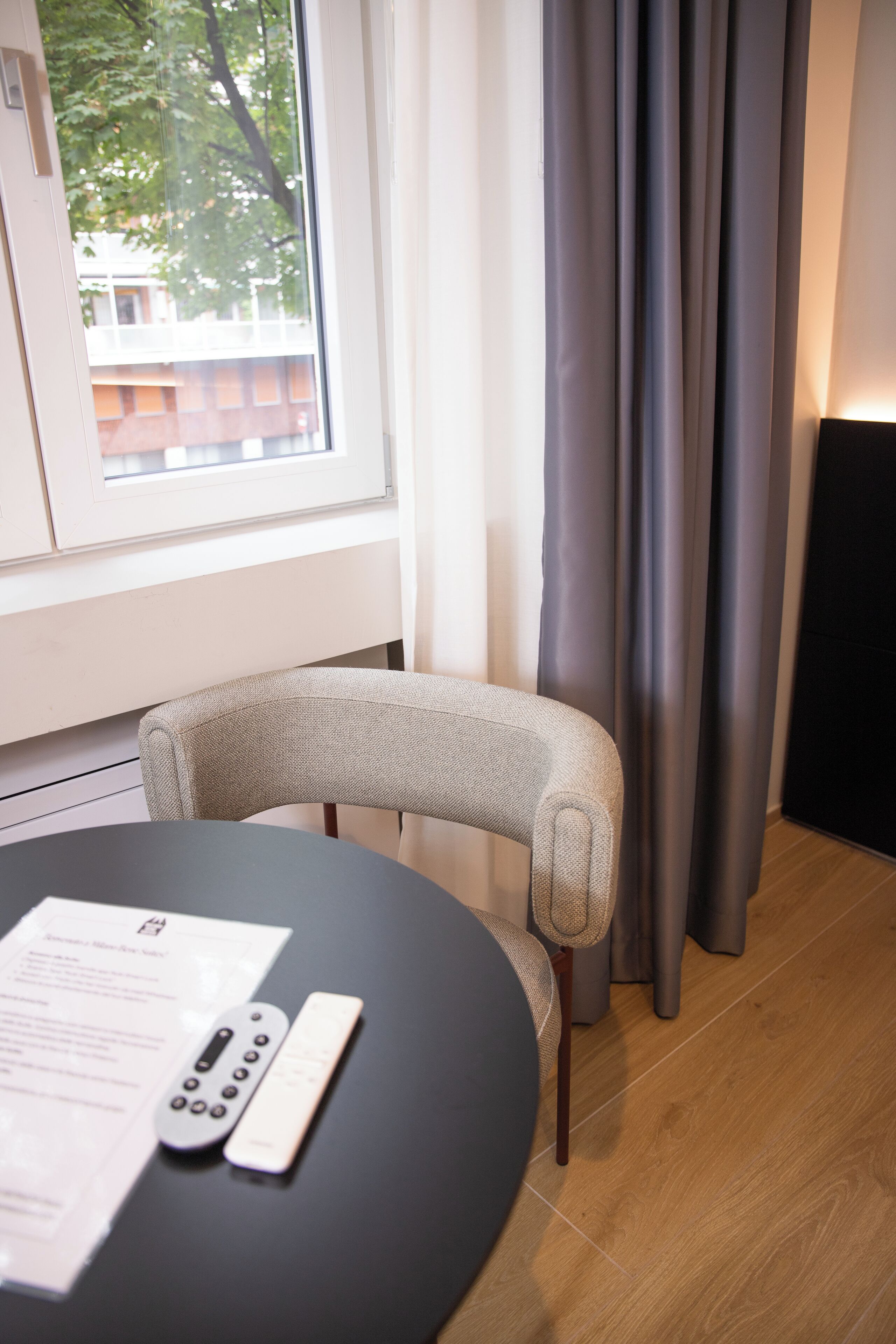 Deluxe-Doppelzimmer, Stadtblick | Schreibtisch, kostenloses WLAN