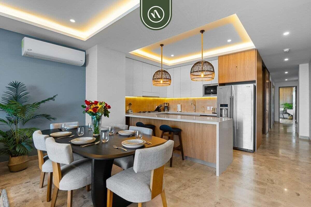 Condo, 1 King Bed with Sofa bed, Jetted Tub, Ocean View (Naarena 401) | 2 bedrooms, individually decorated, individually furnished, bed sheets